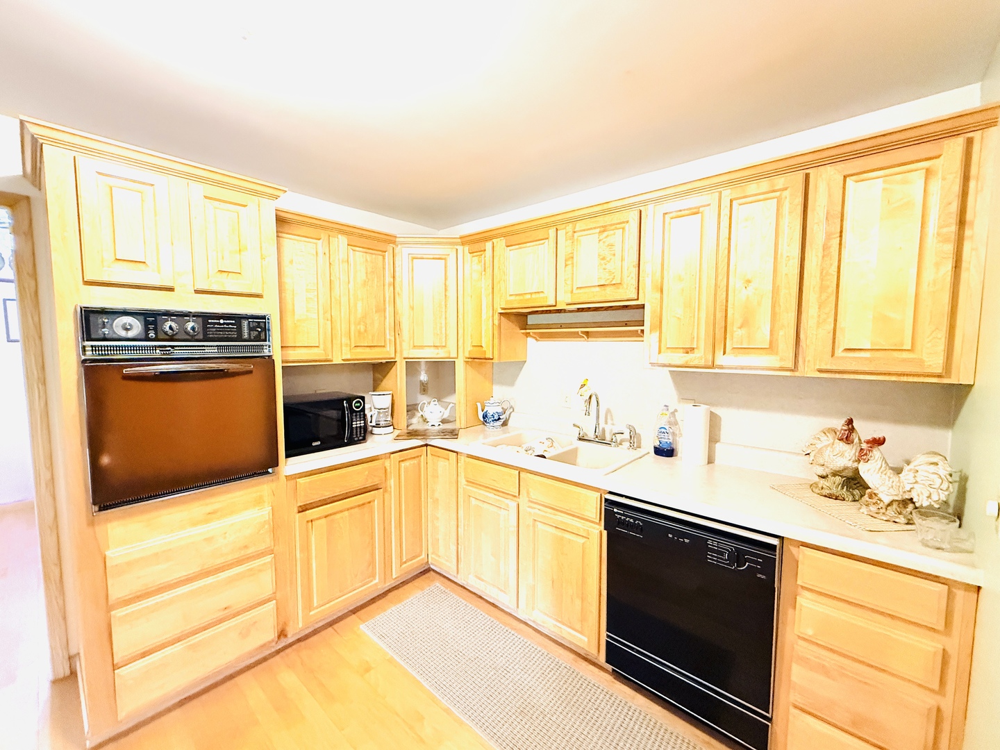 525 E Honeywell Street Property Photo 11