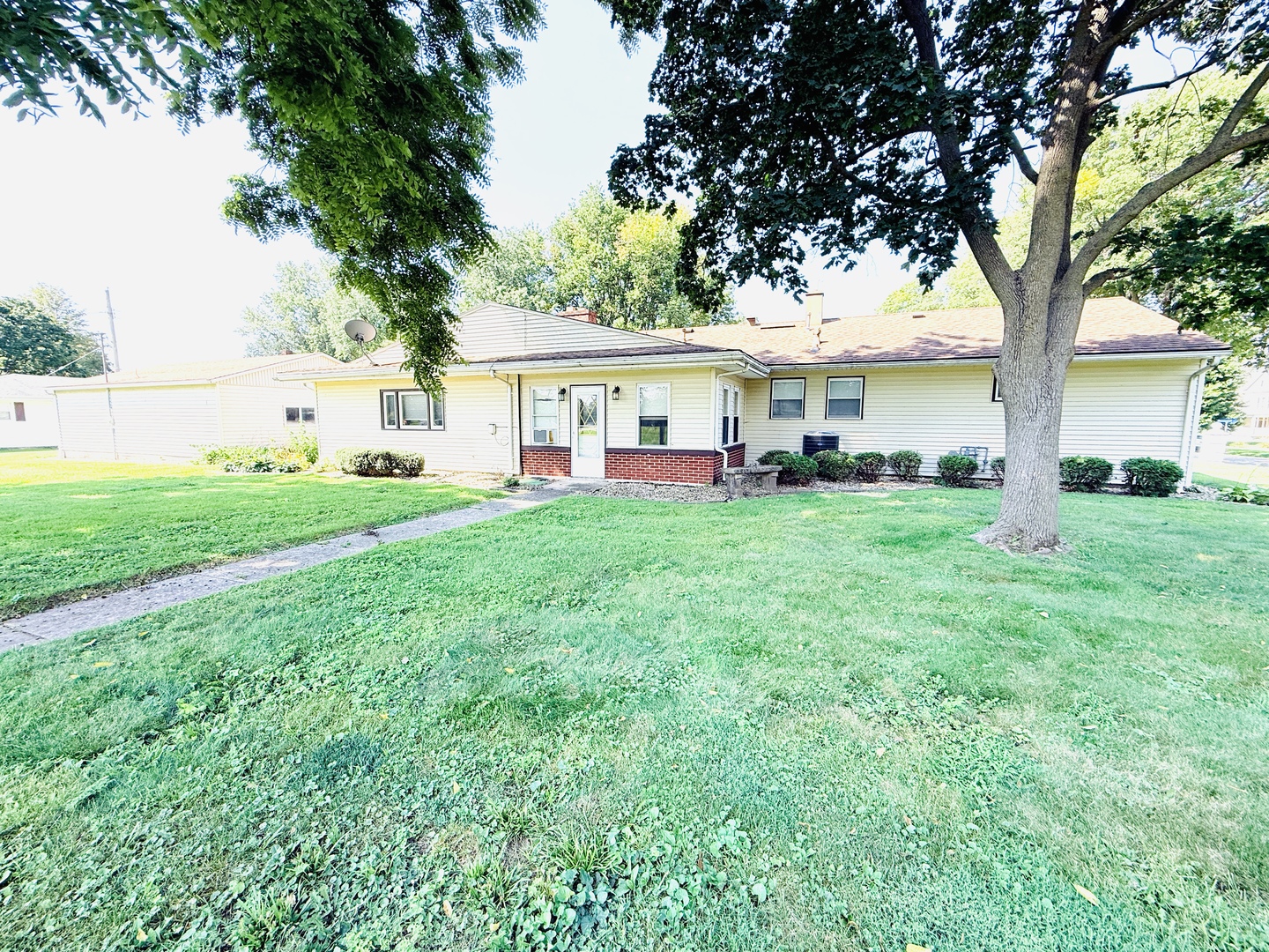 525 E Honeywell Street Property Photo 27