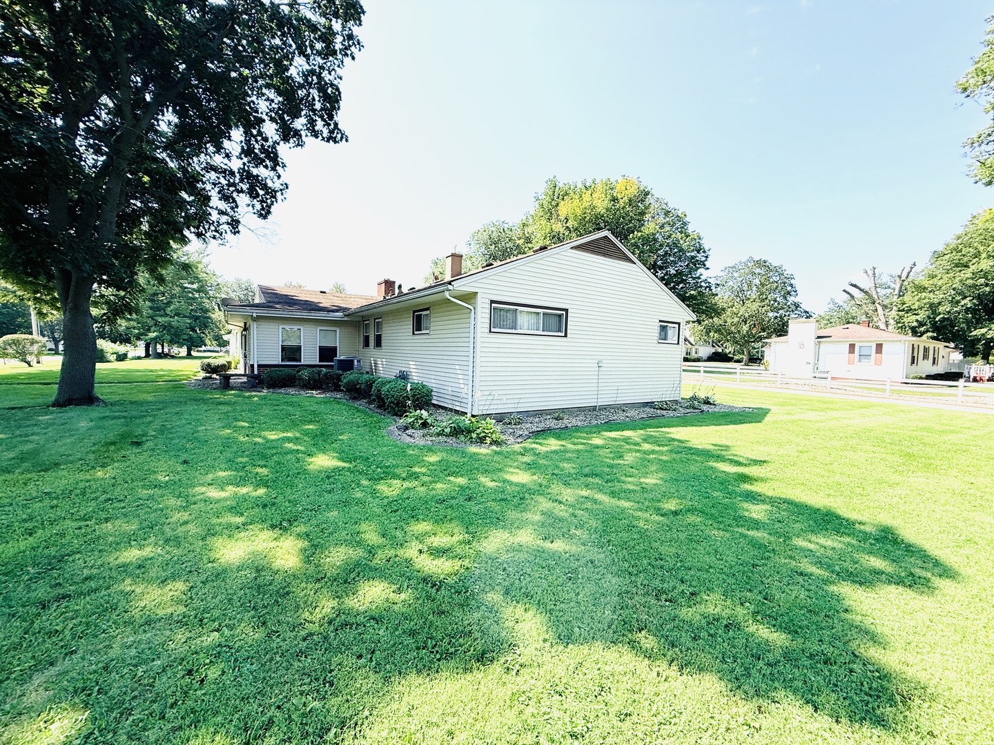525 E Honeywell Street Property Photo 29
