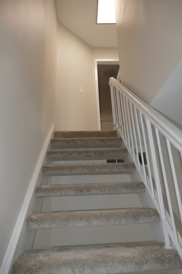 328 Farmingdale Circle Property Photo 14