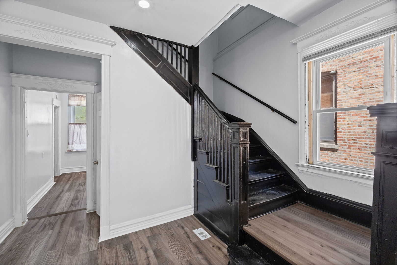 1608 S Millard Avenue Property Photo 2