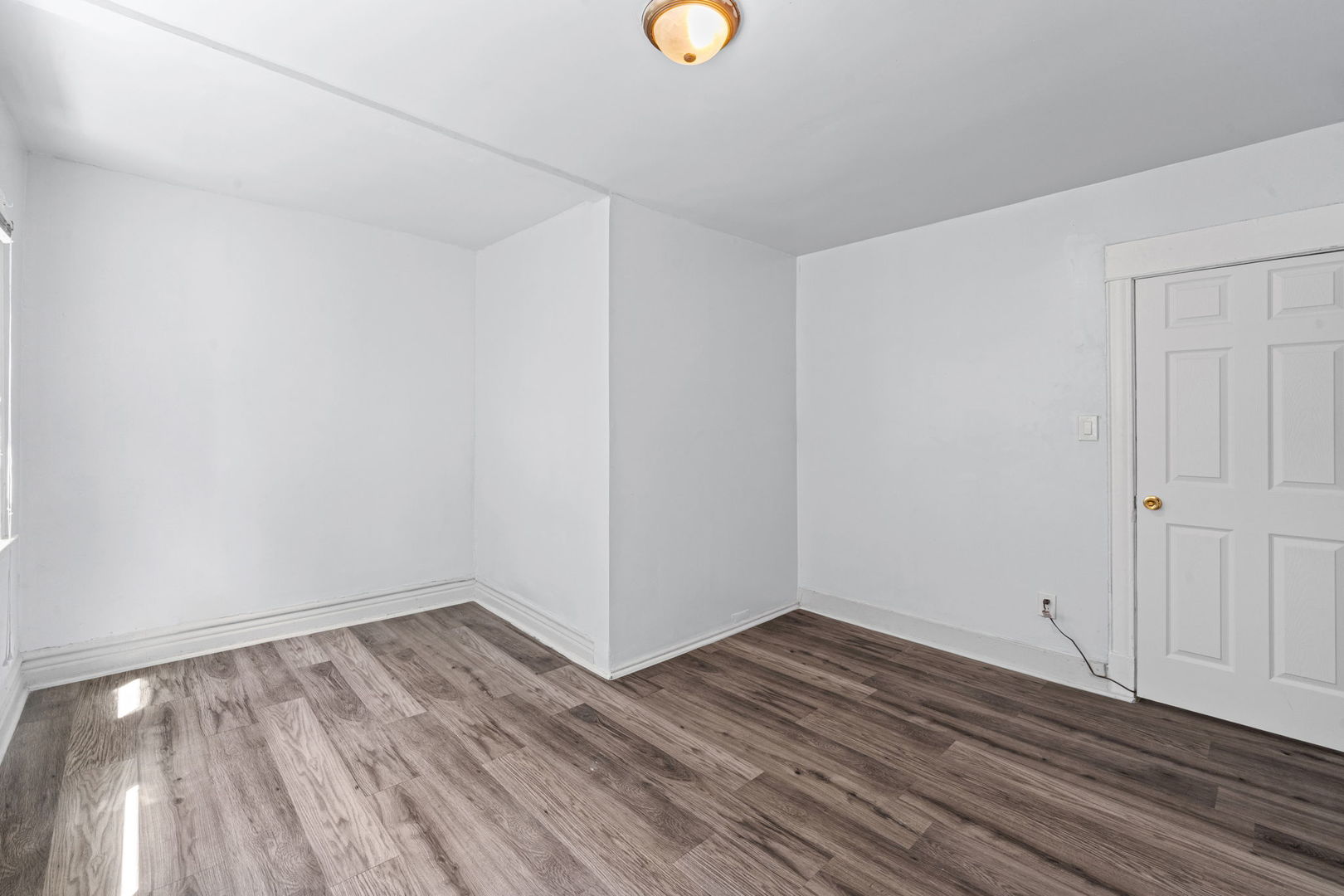 1608 S Millard Avenue Property Photo 10