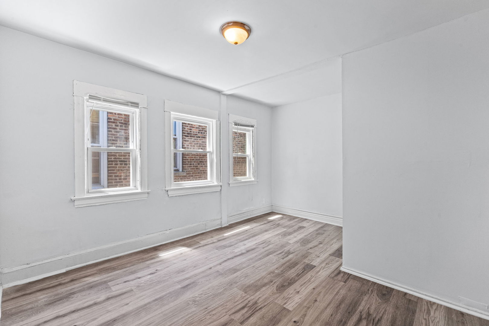 1608 S Millard Avenue Property Photo 11