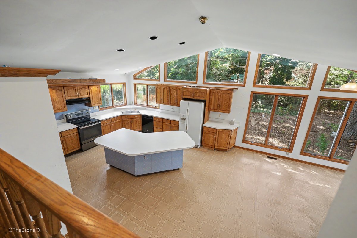 1120 E Prairie Avenue Property Photo 13