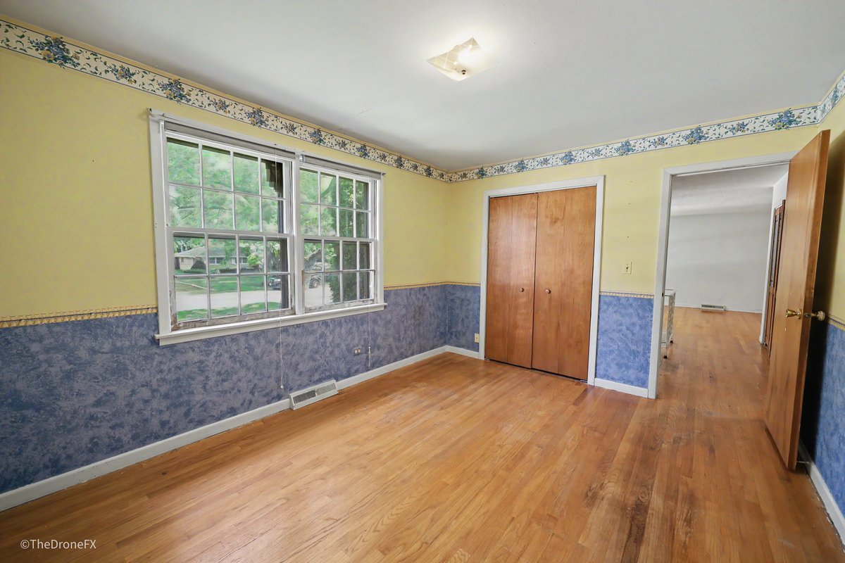 1120 E Prairie Avenue Property Photo 16