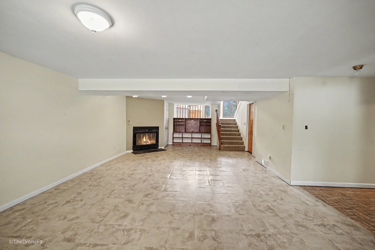 1120 E Prairie Avenue Property Photo 23