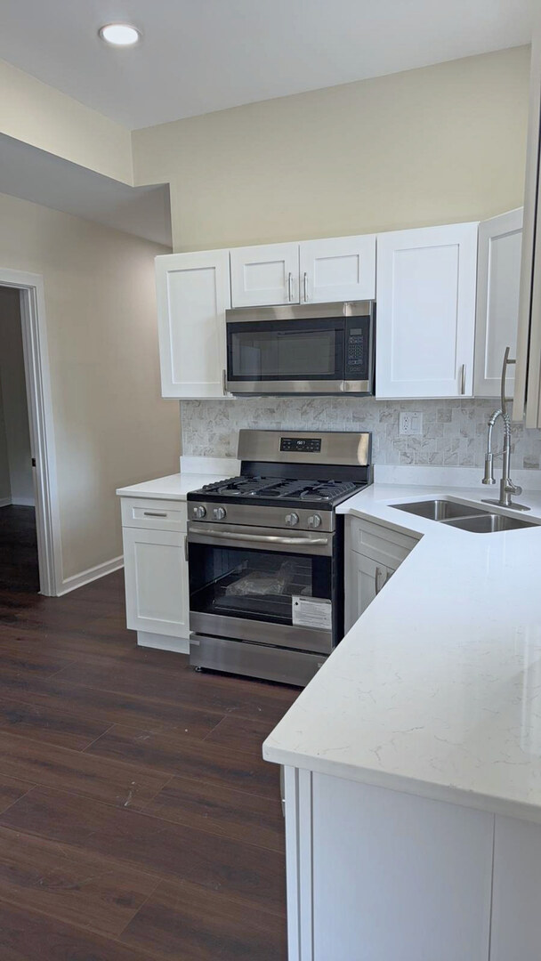 1141 S Saint Louis Avenue 2 Property Photo 2