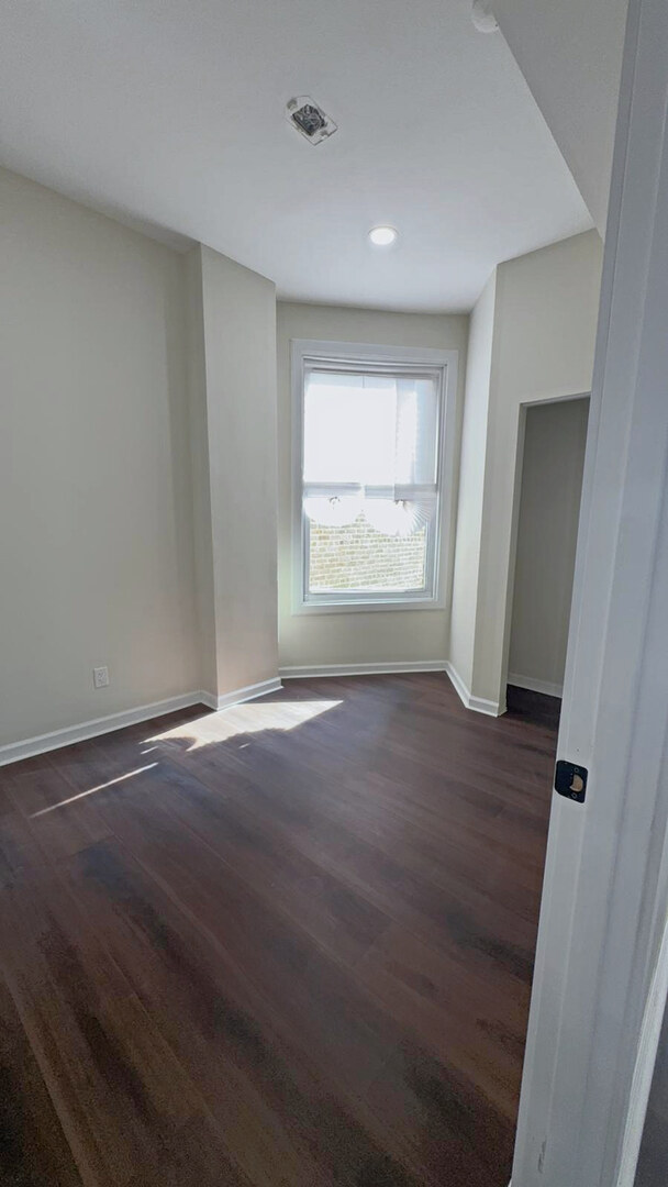 1141 S Saint Louis Avenue 2 Property Photo 13