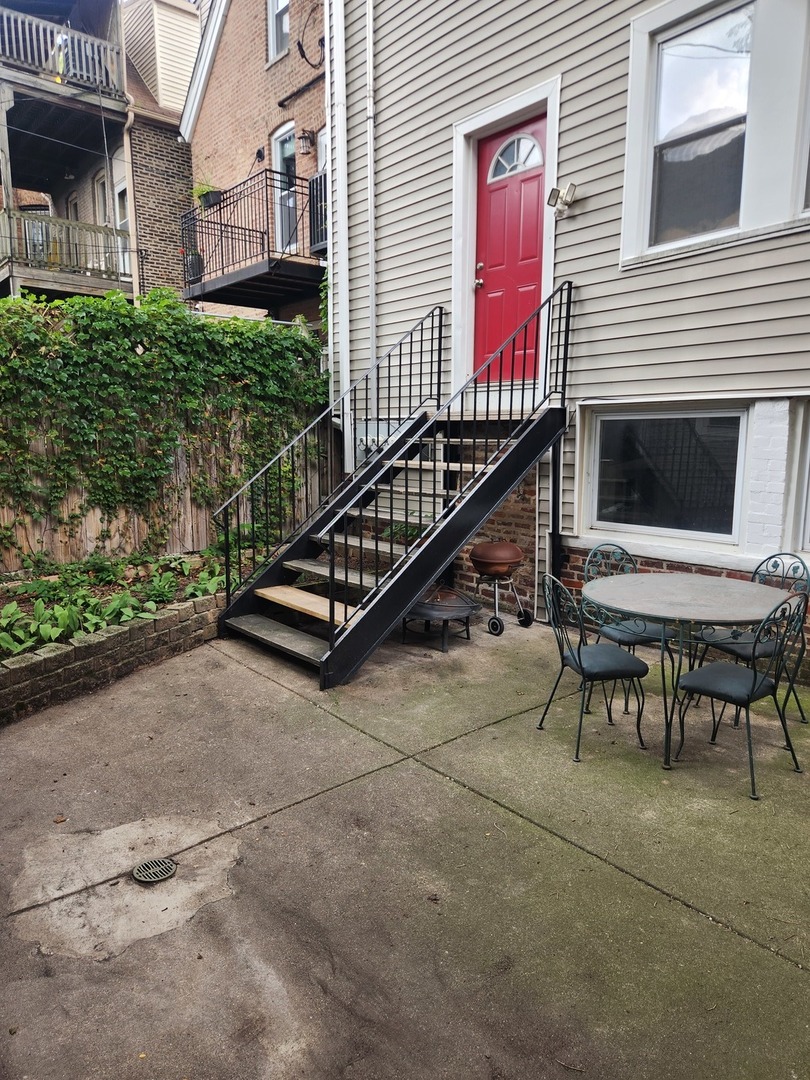 708 S Ada Street Property Photo 2
