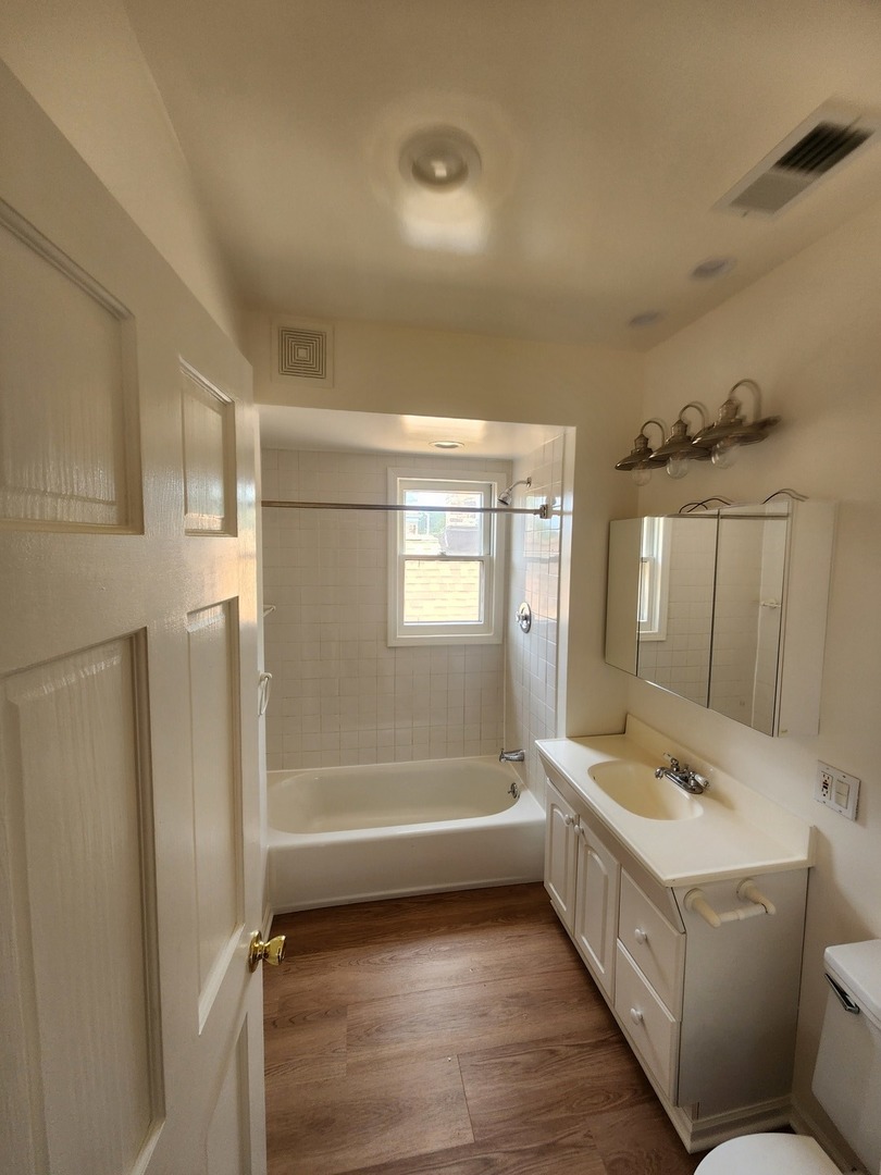 708 S Ada Street Property Photo 8
