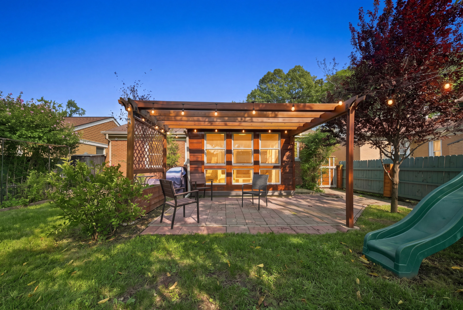 8120 Keystone Avenue Property Photo 9