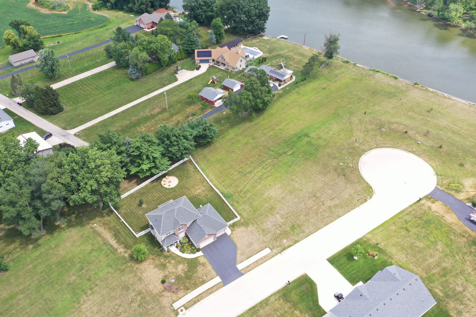 1272 Summerland Key Property Photo 3