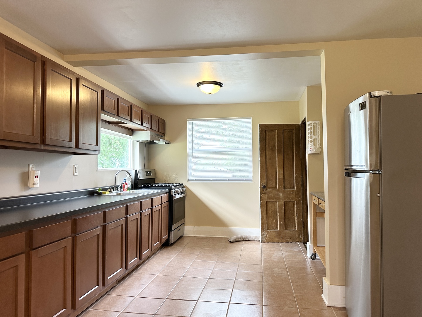 217 E Dorion Street Property Photo 6