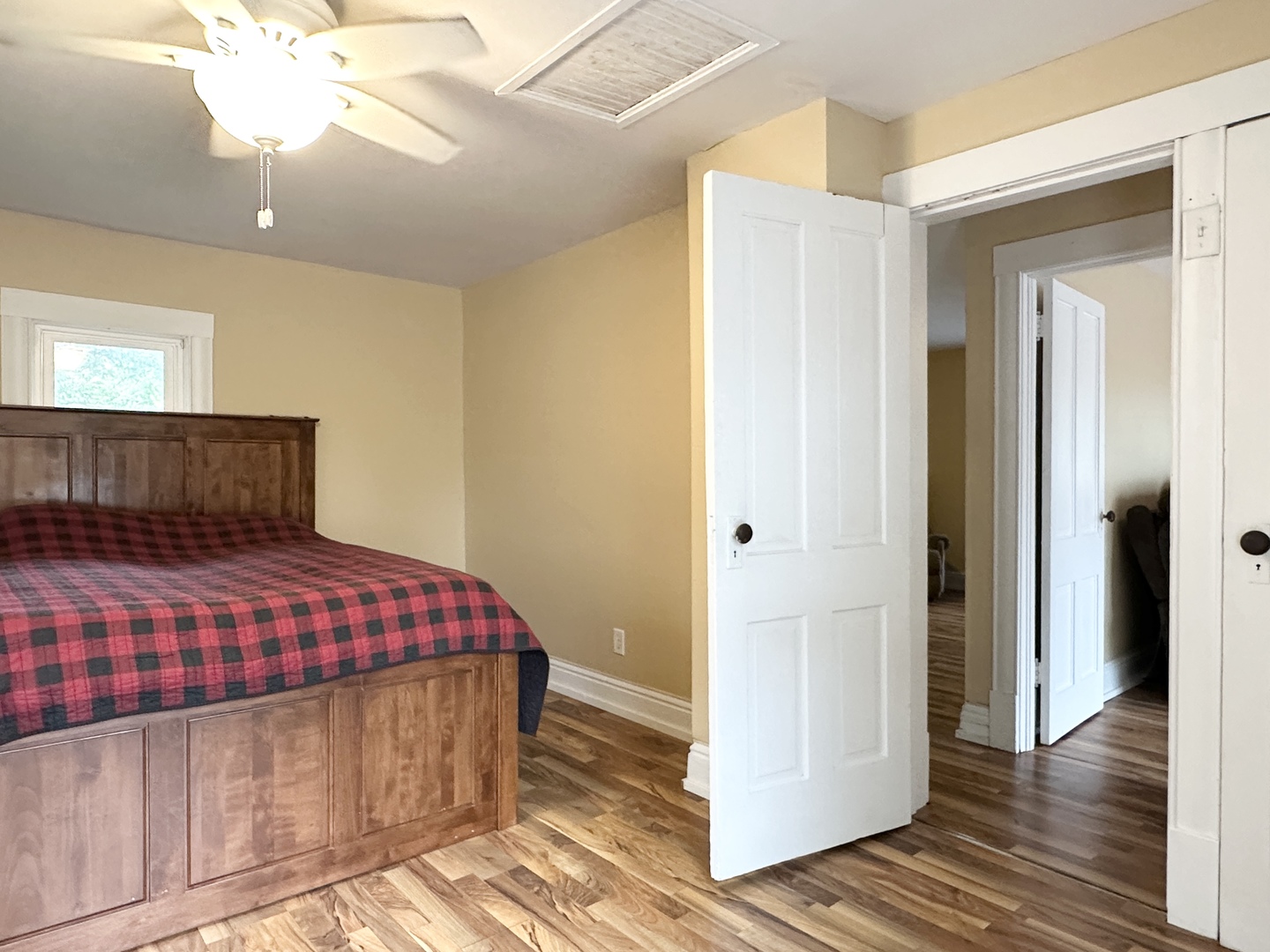 217 E Dorion Street Property Photo 16