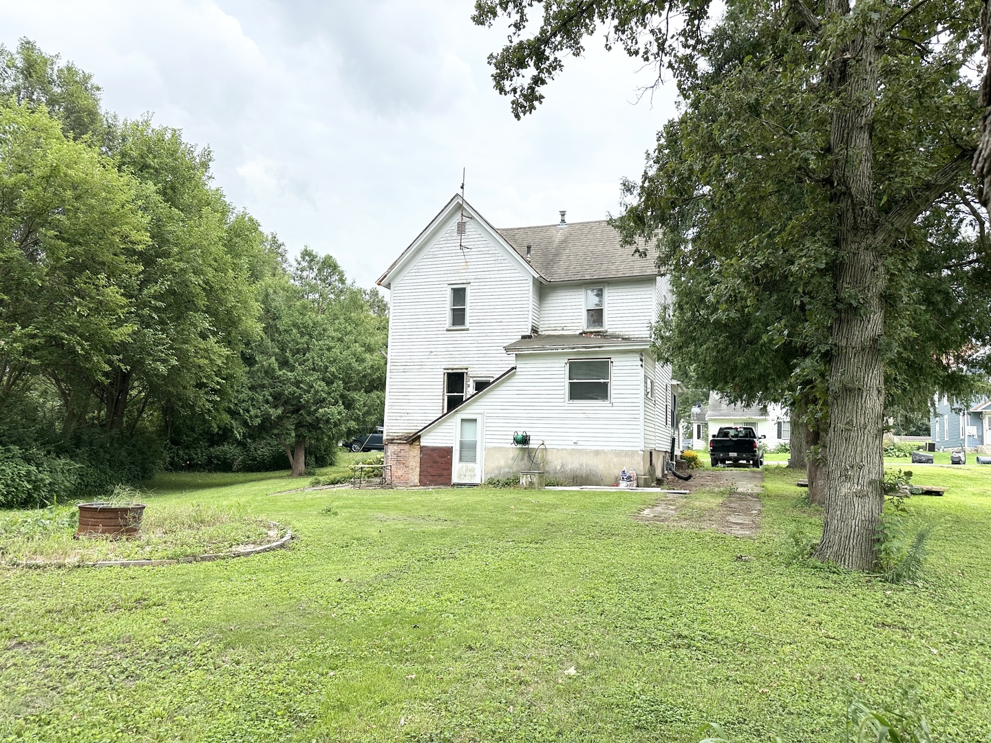 217 E Dorion Street Property Photo 25