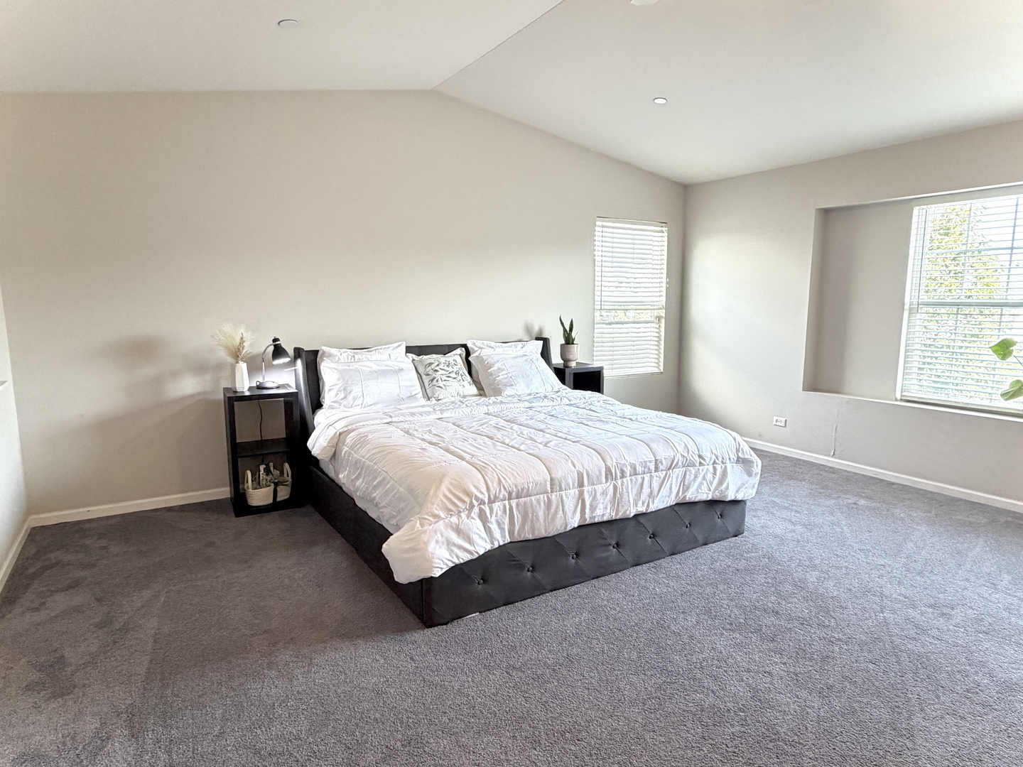181 Willoughby Court B Property Photo 25