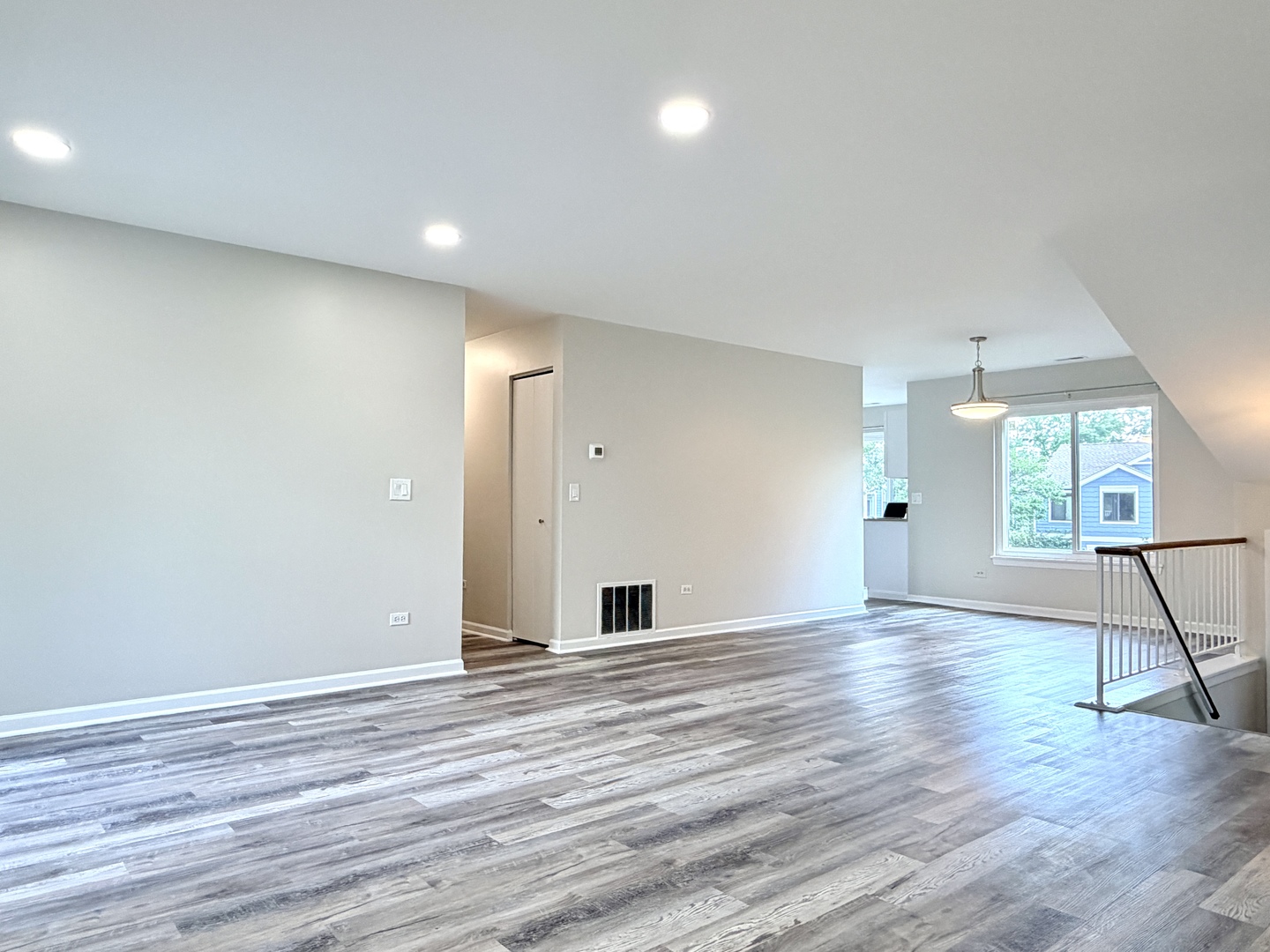 964 Brunswick Circle - Property Photo 7