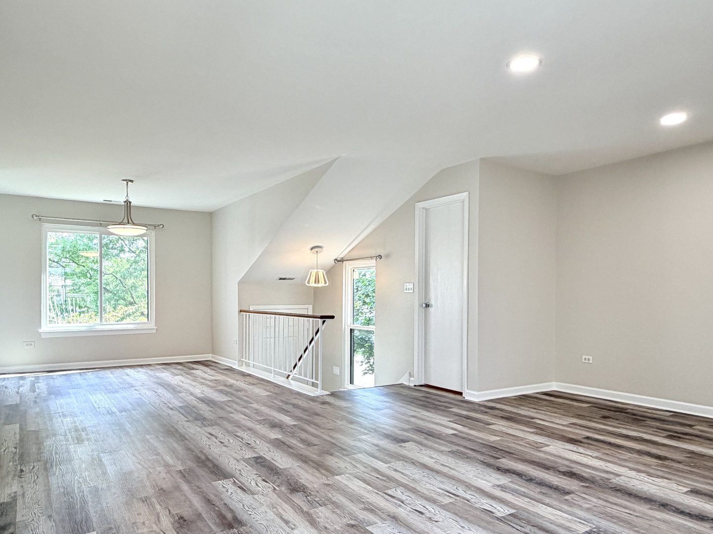 964 Brunswick Circle - Property Photo 8