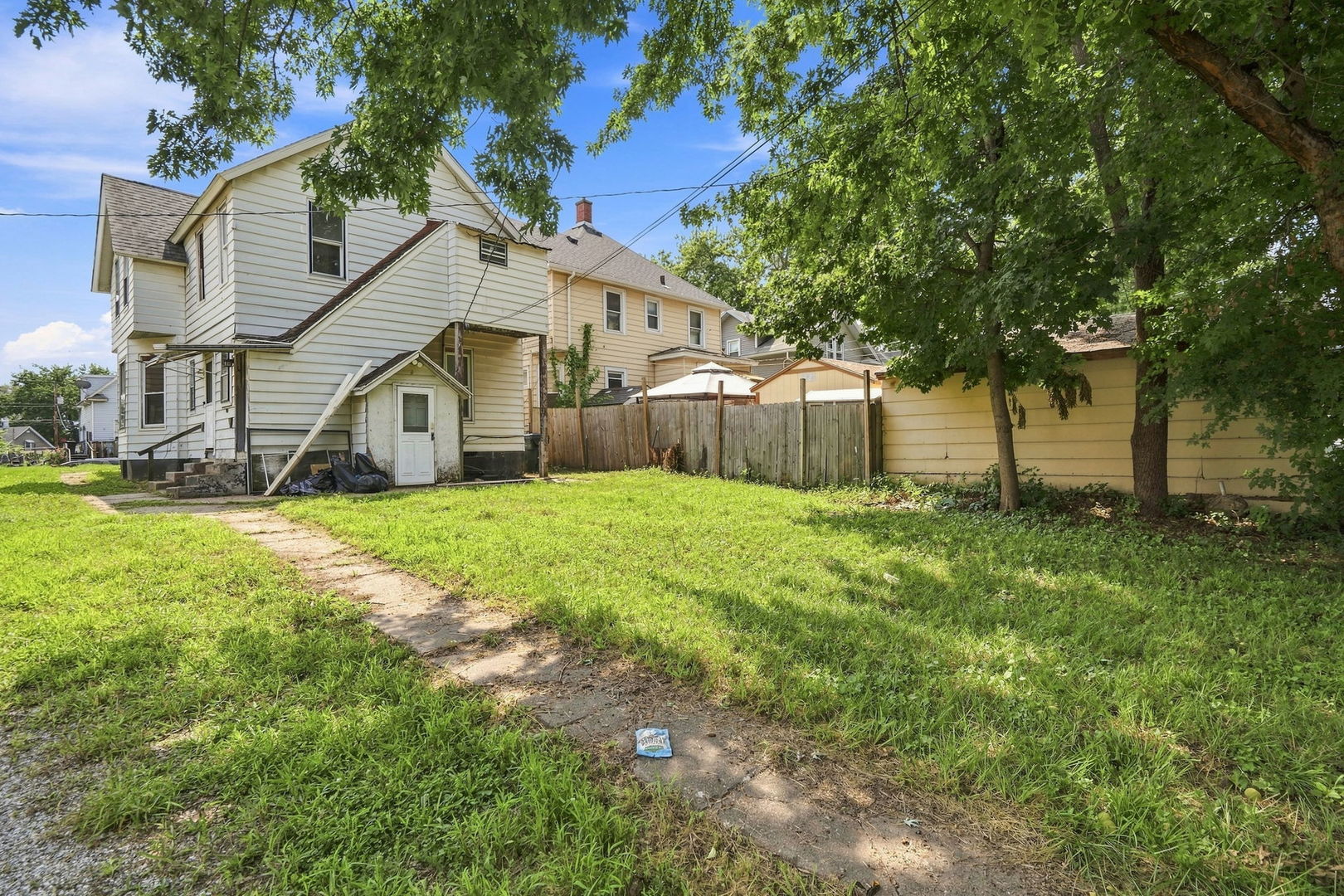 2014 Claussen Street Property Photo 4