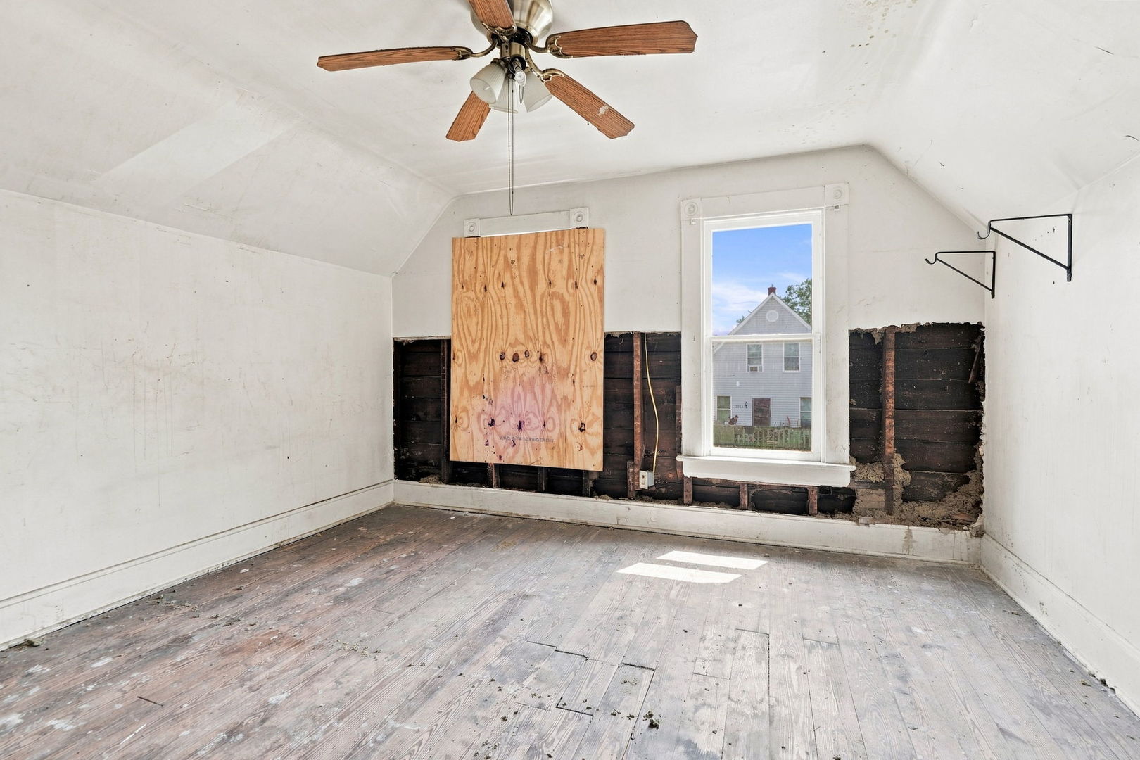 2014 Claussen Street Property Photo 10