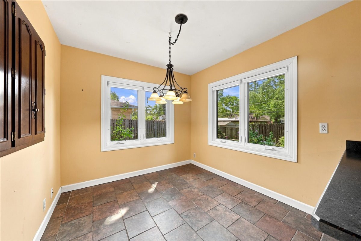 1500 Mayfield Avenue Property Photo 9