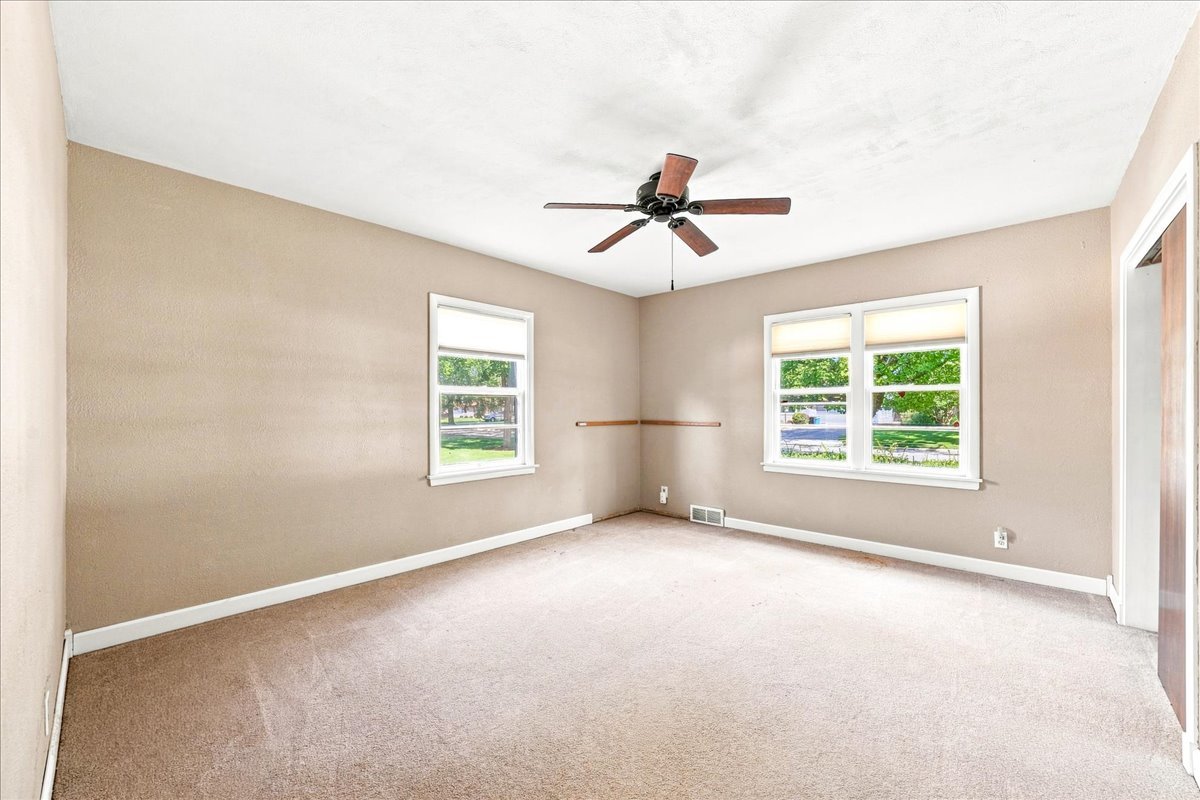1500 Mayfield Avenue Property Photo 17