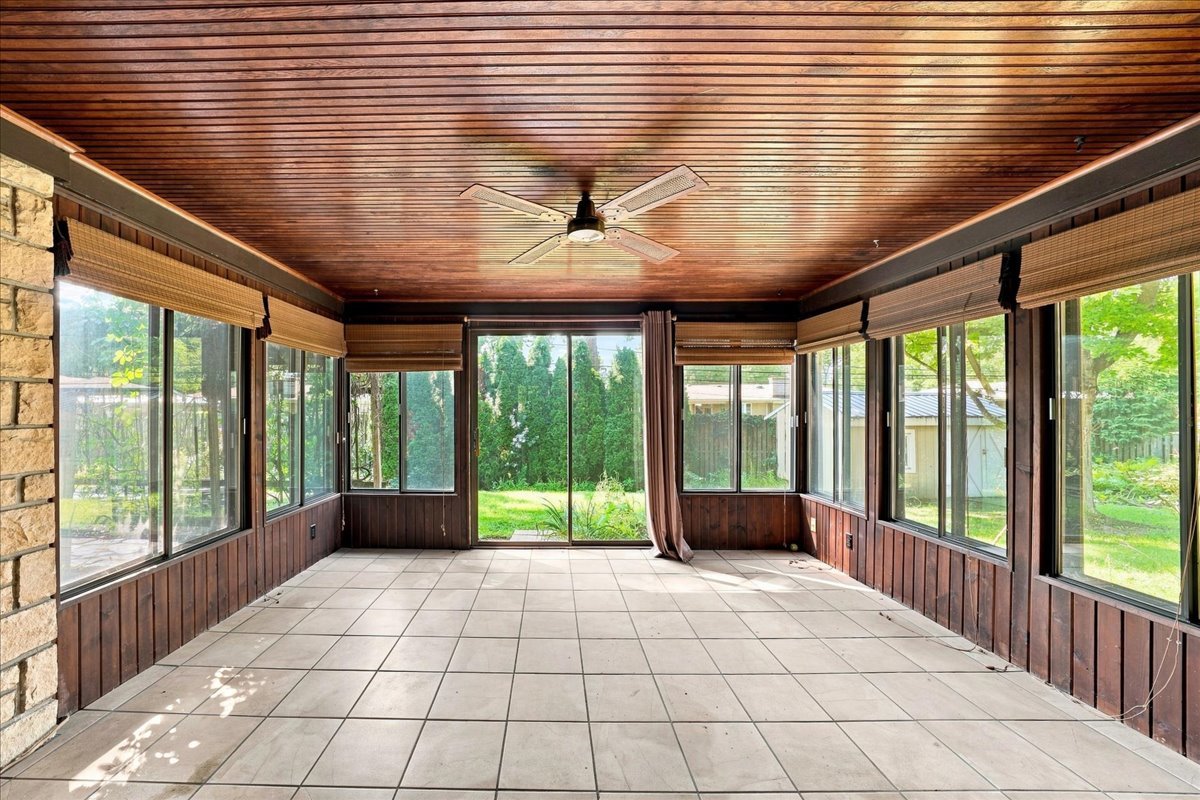 1500 Mayfield Avenue Property Photo 18