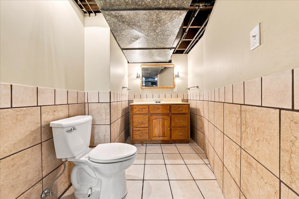 1500 Mayfield Avenue Property Photo 21