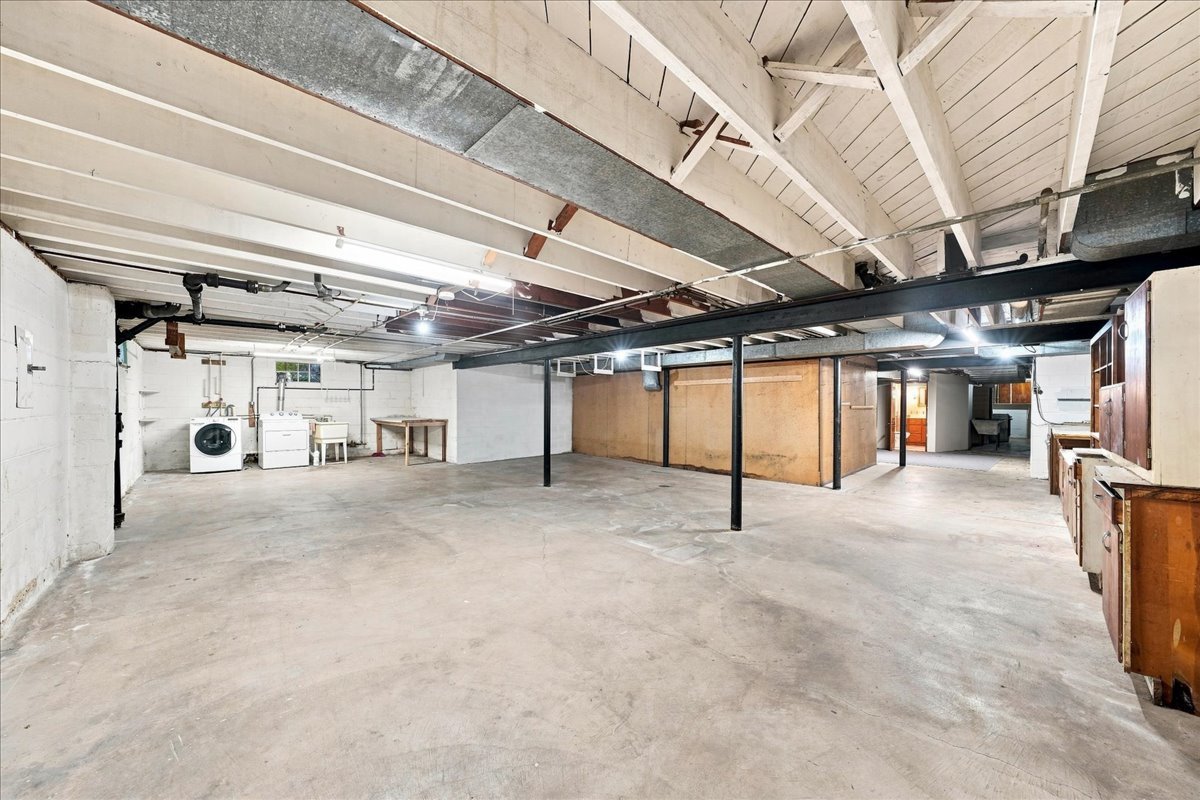 1500 Mayfield Avenue Property Photo 23