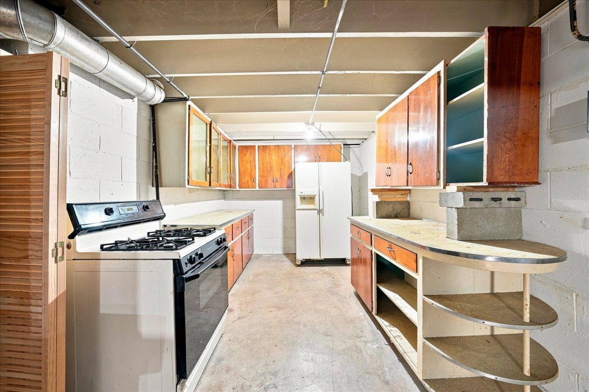 1500 Mayfield Avenue Property Photo 25