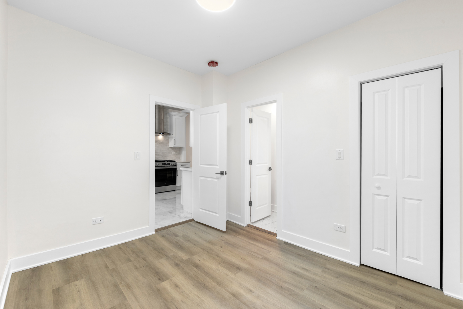 211 S 9th Avenue Property Photo 17