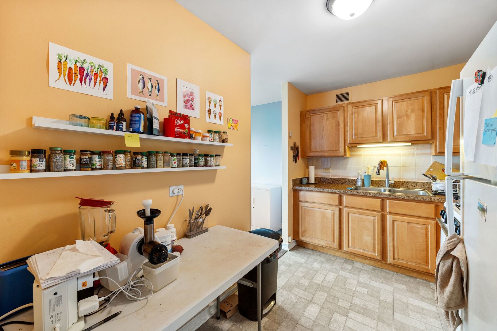 4850 S Lake Park Avenue 903 Property Photo 7