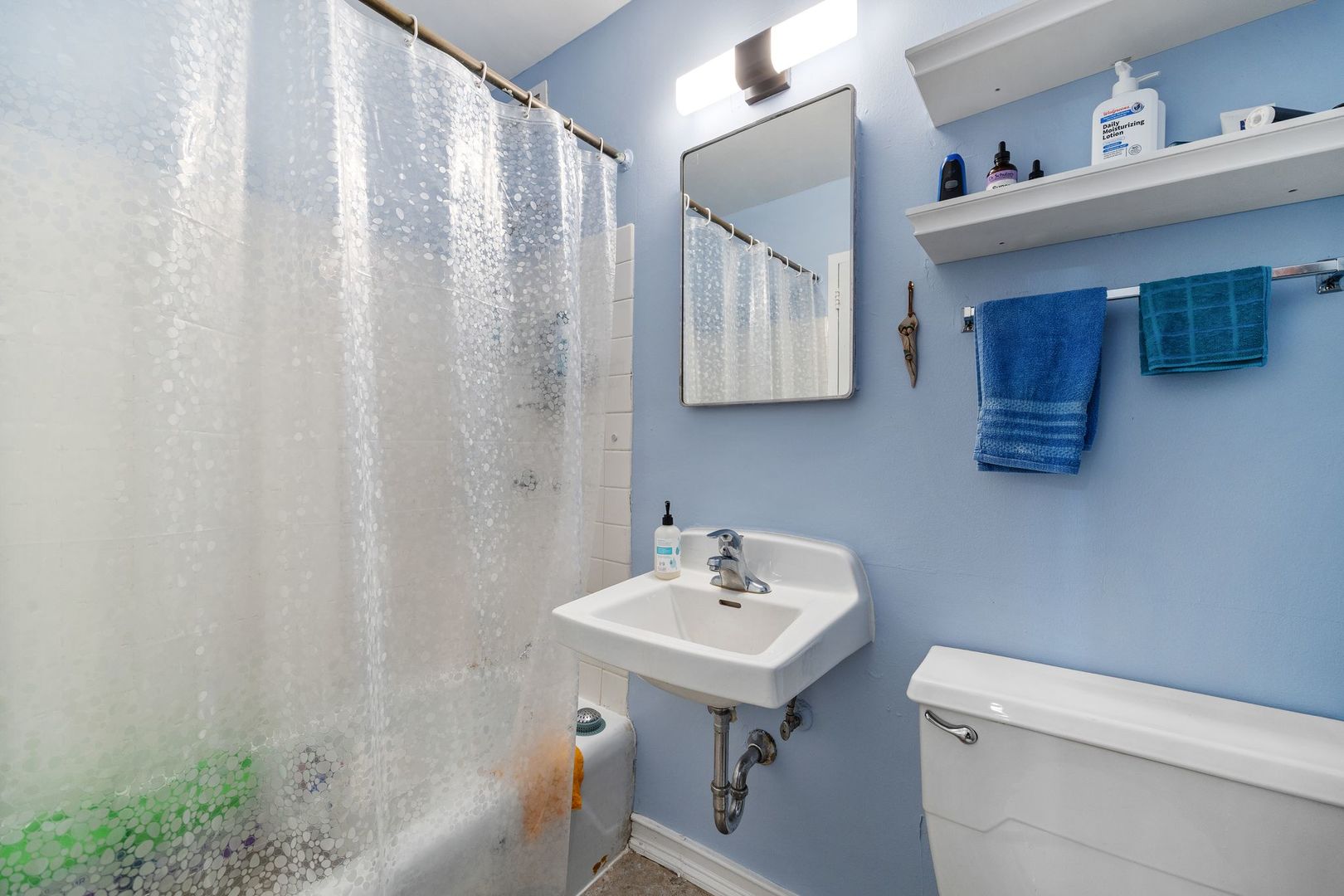 4850 S Lake Park Avenue 903 Property Photo 10