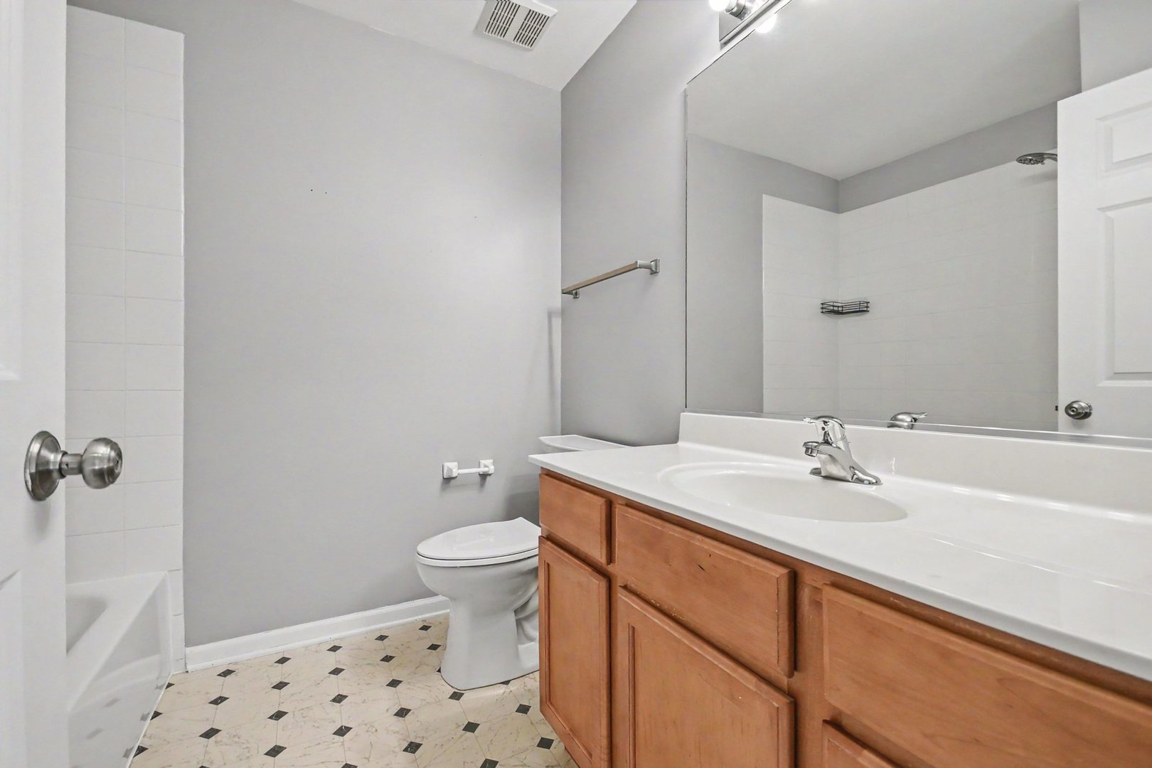 2416 Georgetown Circle Property Photo 15