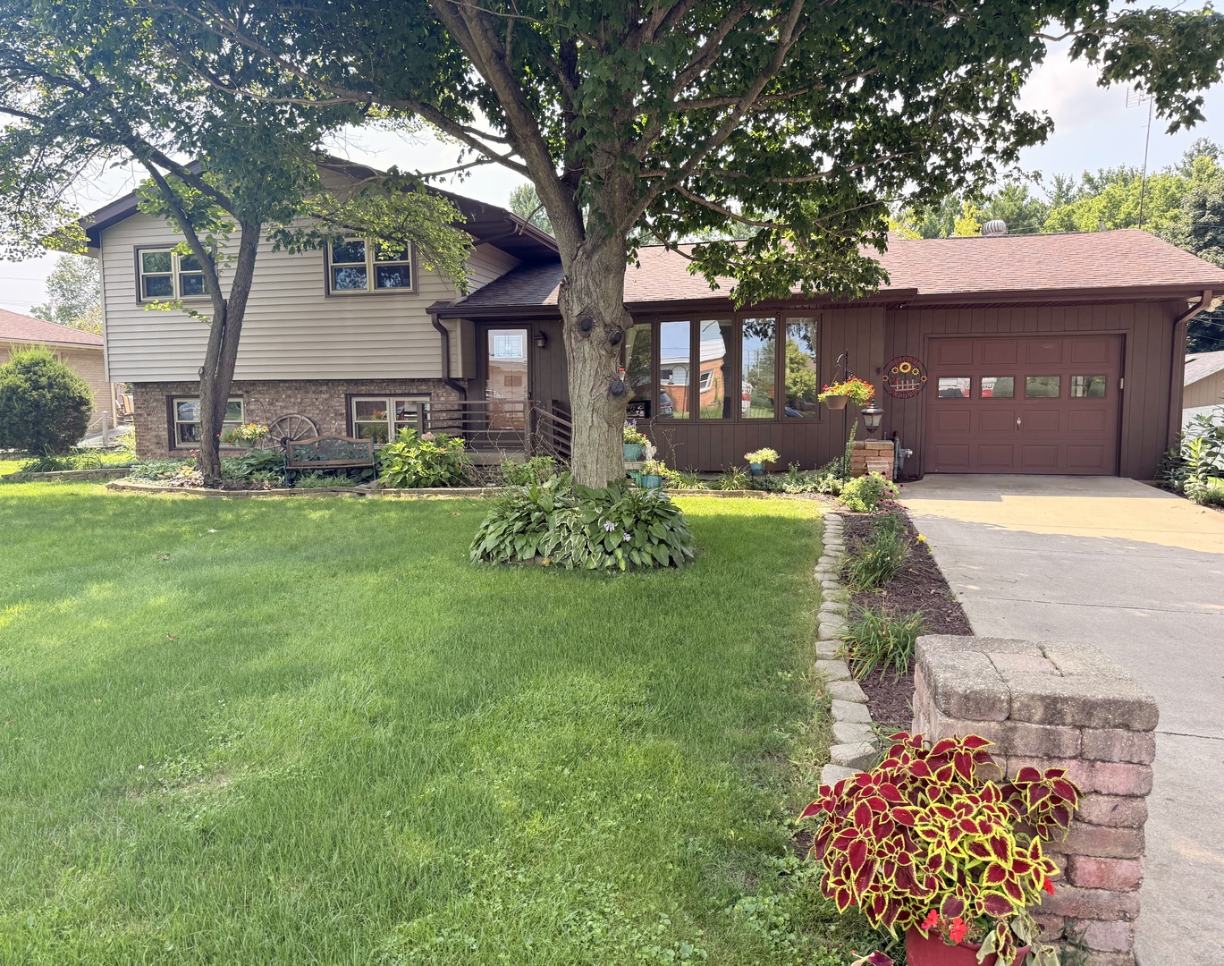 1510 N.1329th Road Property Photo 1