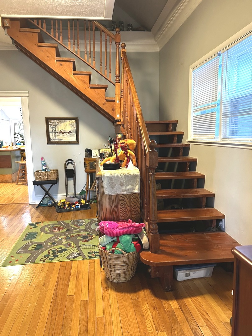 2529 W 39th Place Property Photo 6