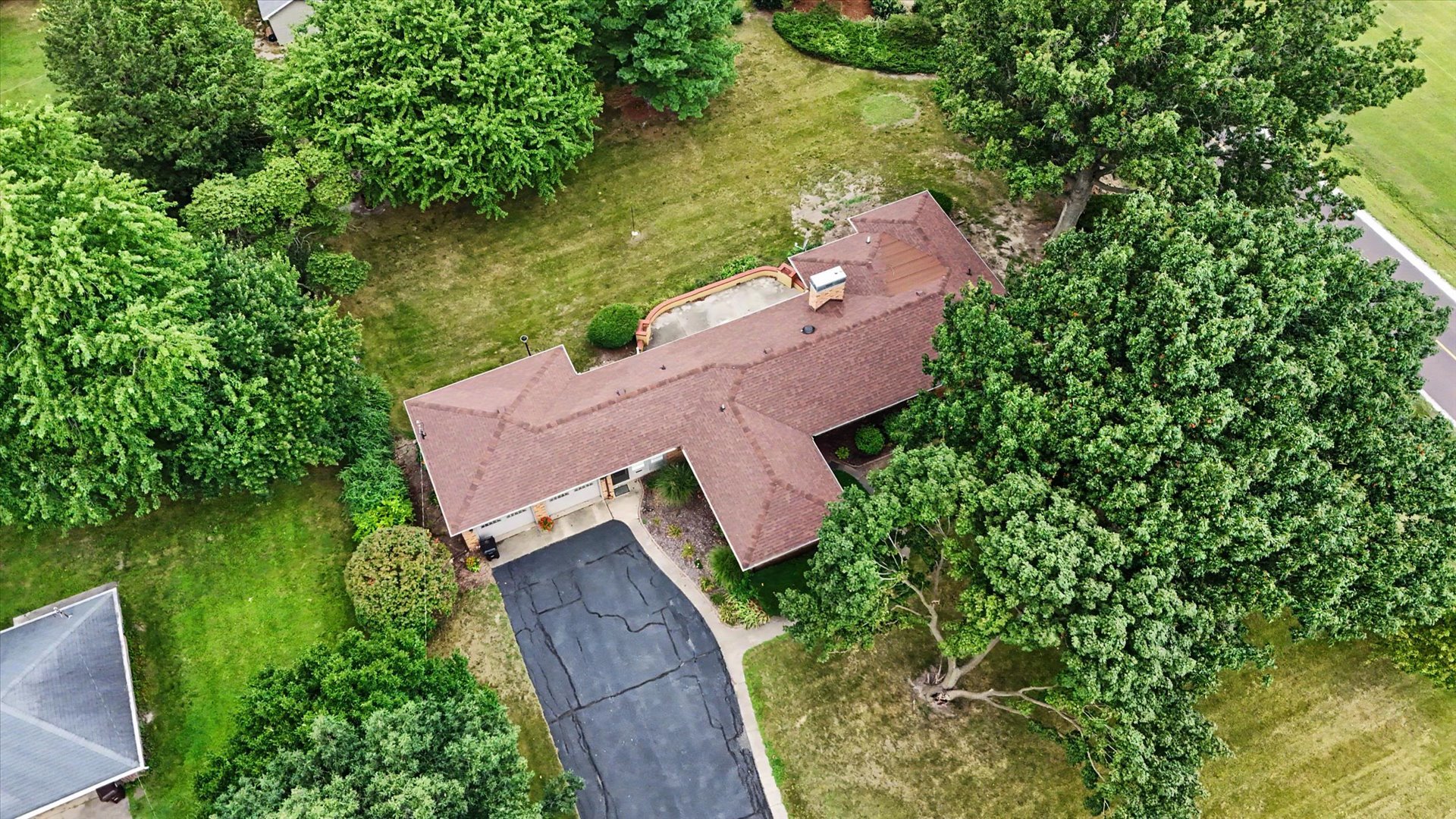 1123 N Sangamon Avenue Property Photo 3