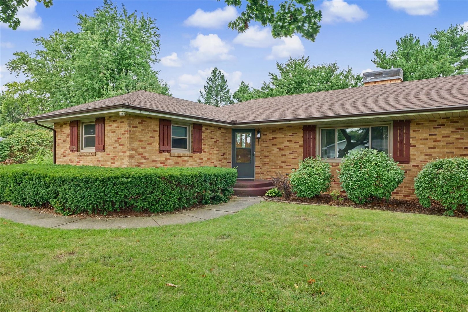 1123 N Sangamon Avenue Property Photo 6