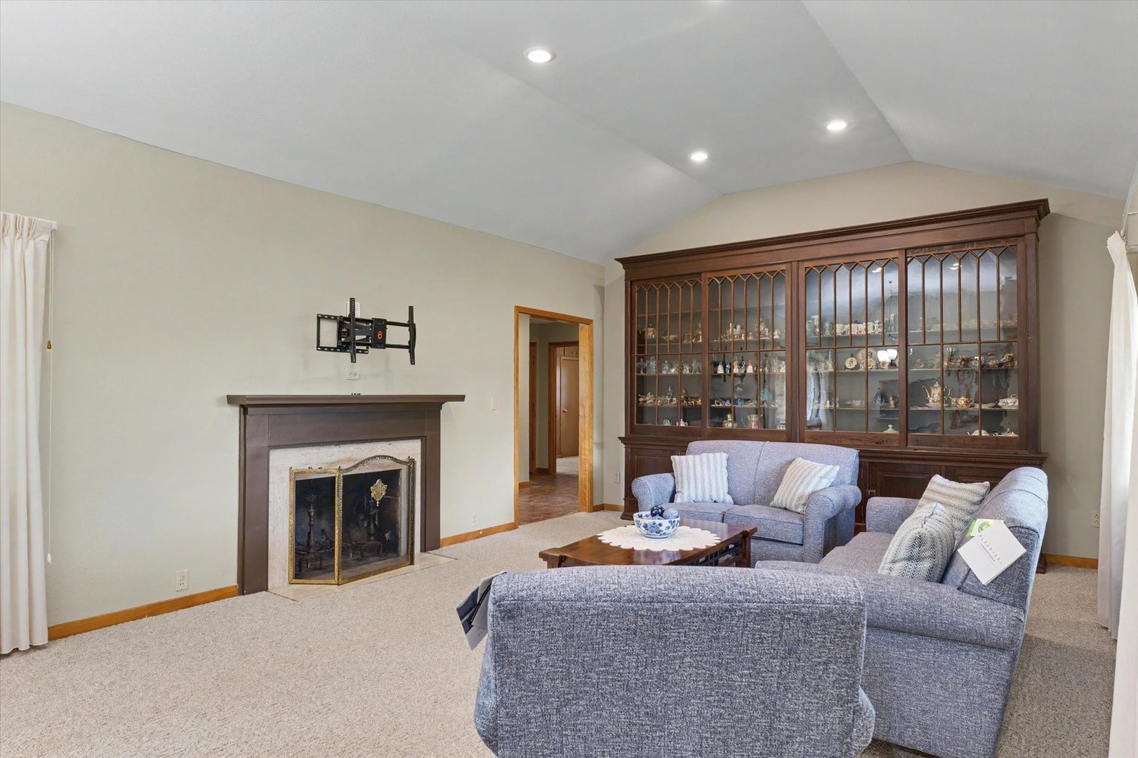 1123 N Sangamon Avenue Property Photo 11