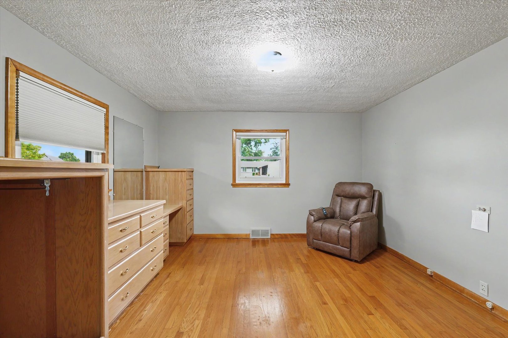 1123 N Sangamon Avenue Property Photo 21