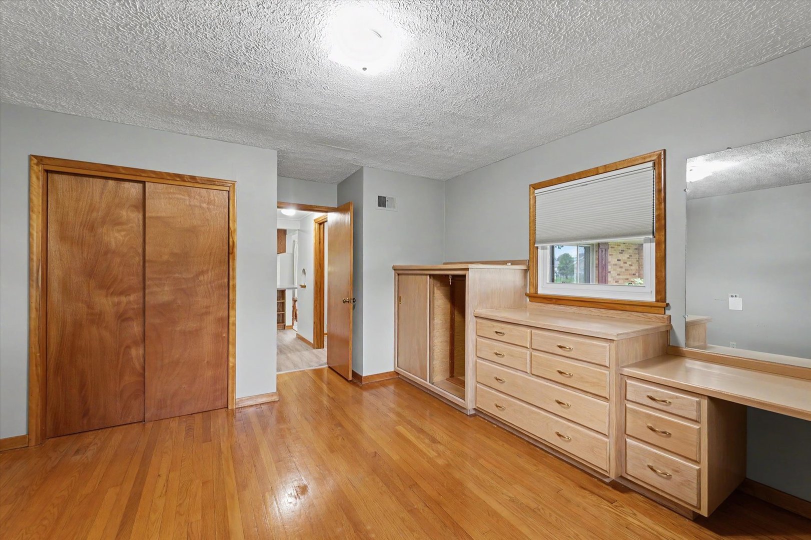 1123 N Sangamon Avenue Property Photo 22