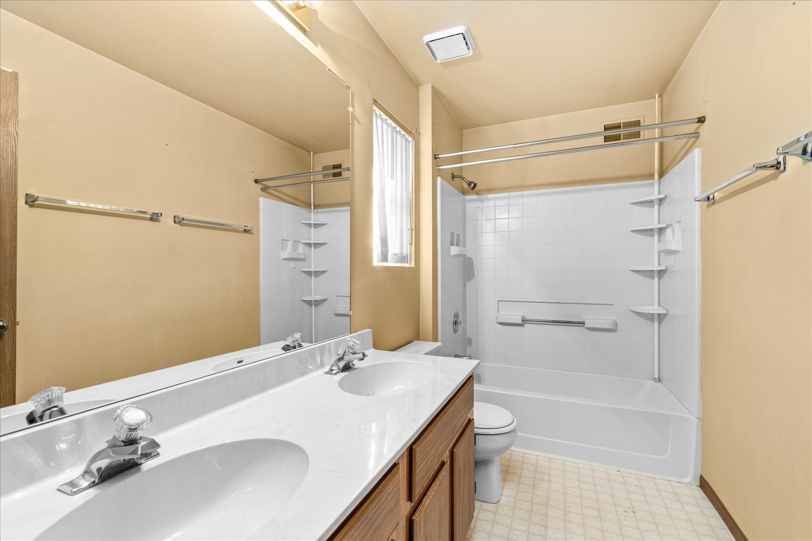 141 Hamlet Circle Property Photo 10