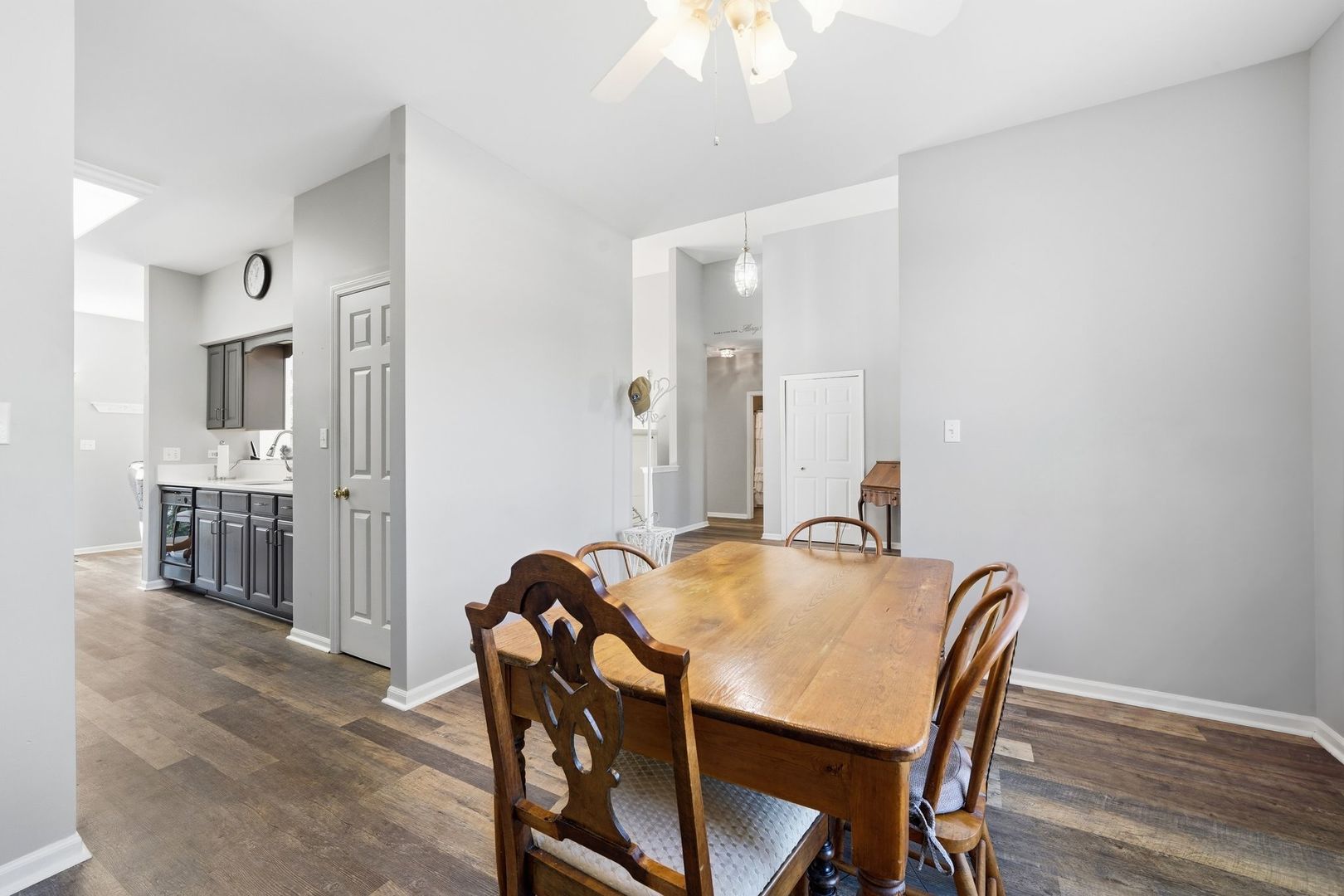 487 Kelly Avenue Property Photo 15