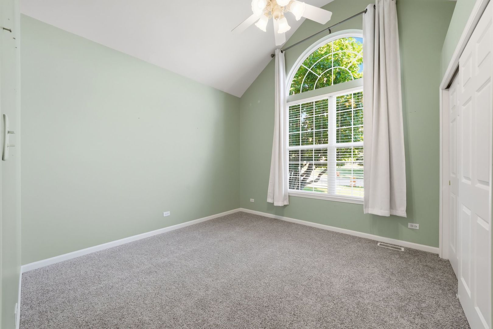 487 Kelly Avenue Property Photo 20
