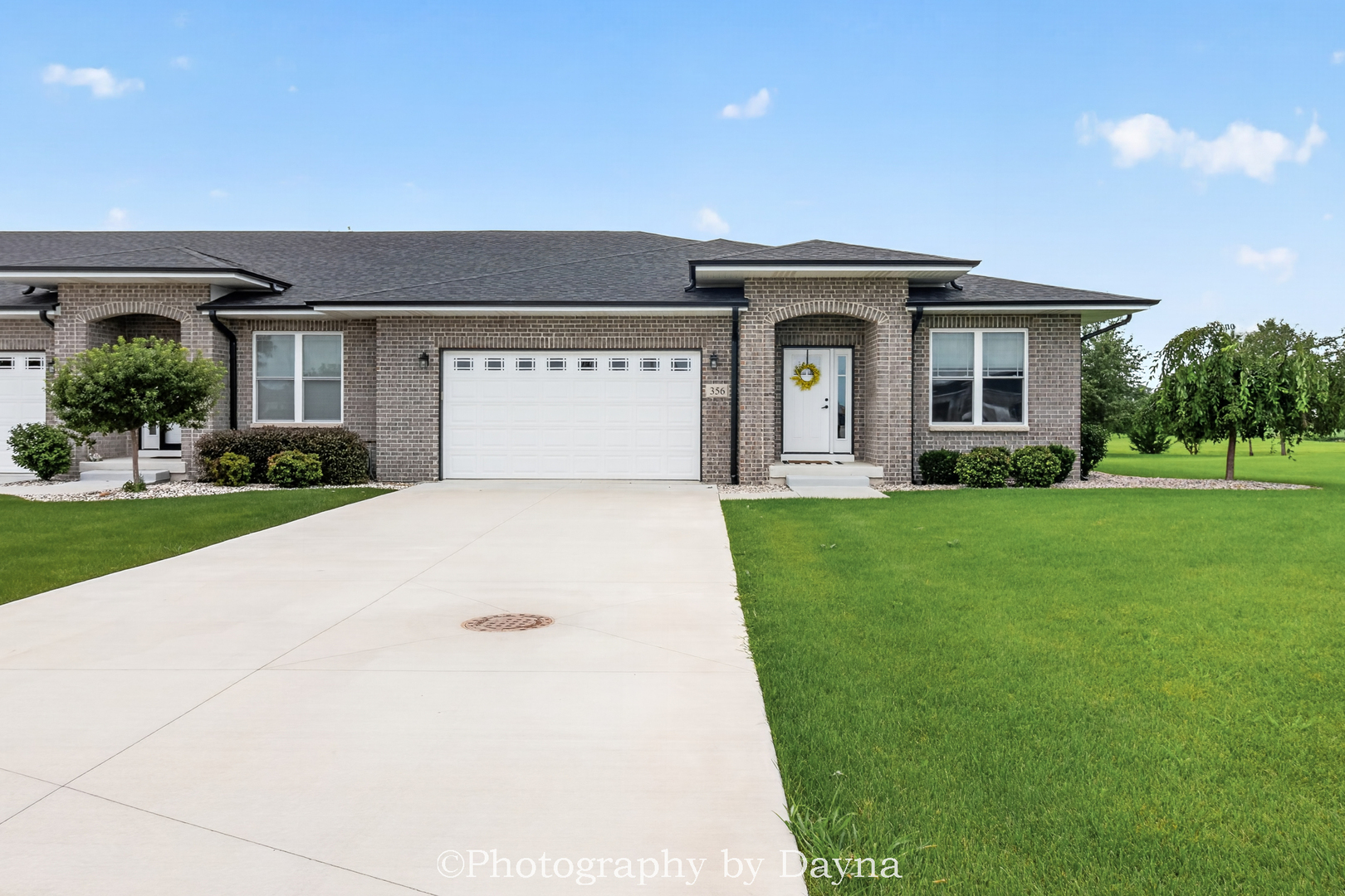 356 White Hawk Way Property Photo