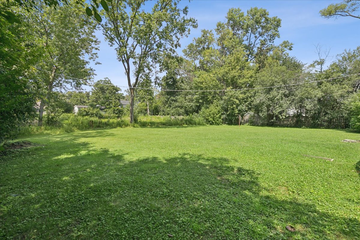 1438 N Sheridan Road Property Photo 13