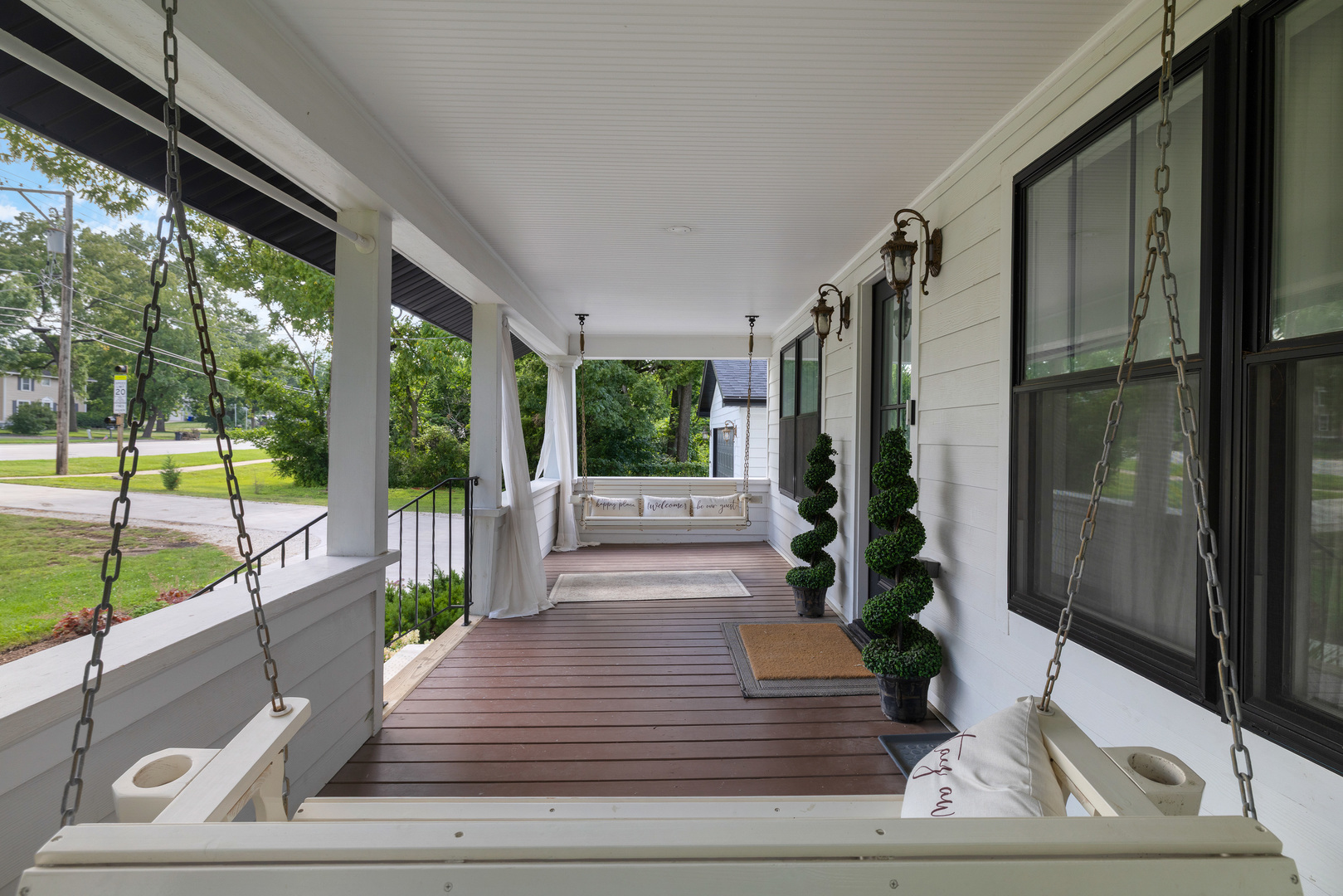 300 Geneva Road Property Photo 4