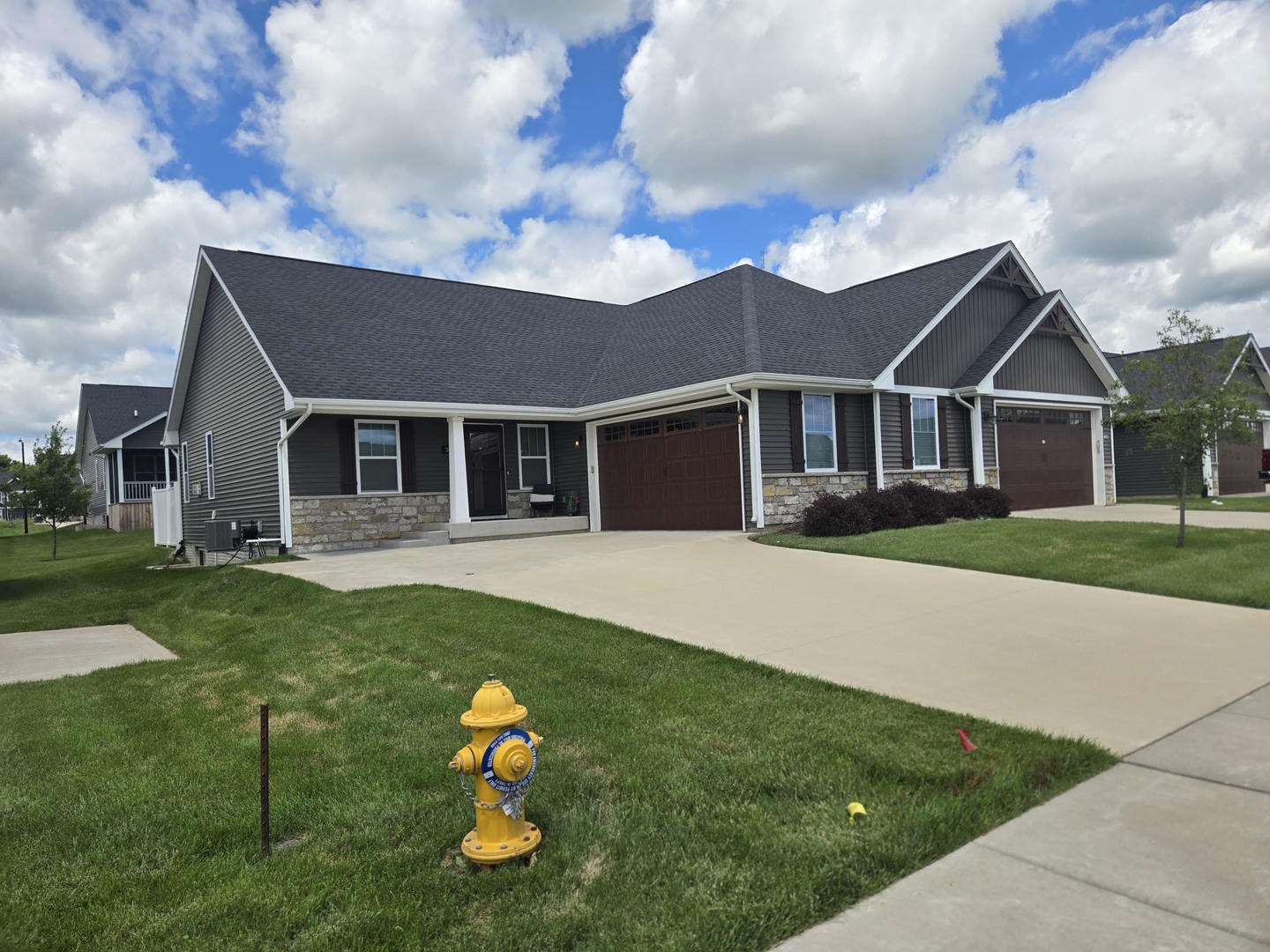 3016 Charissas Place Property Photo 2