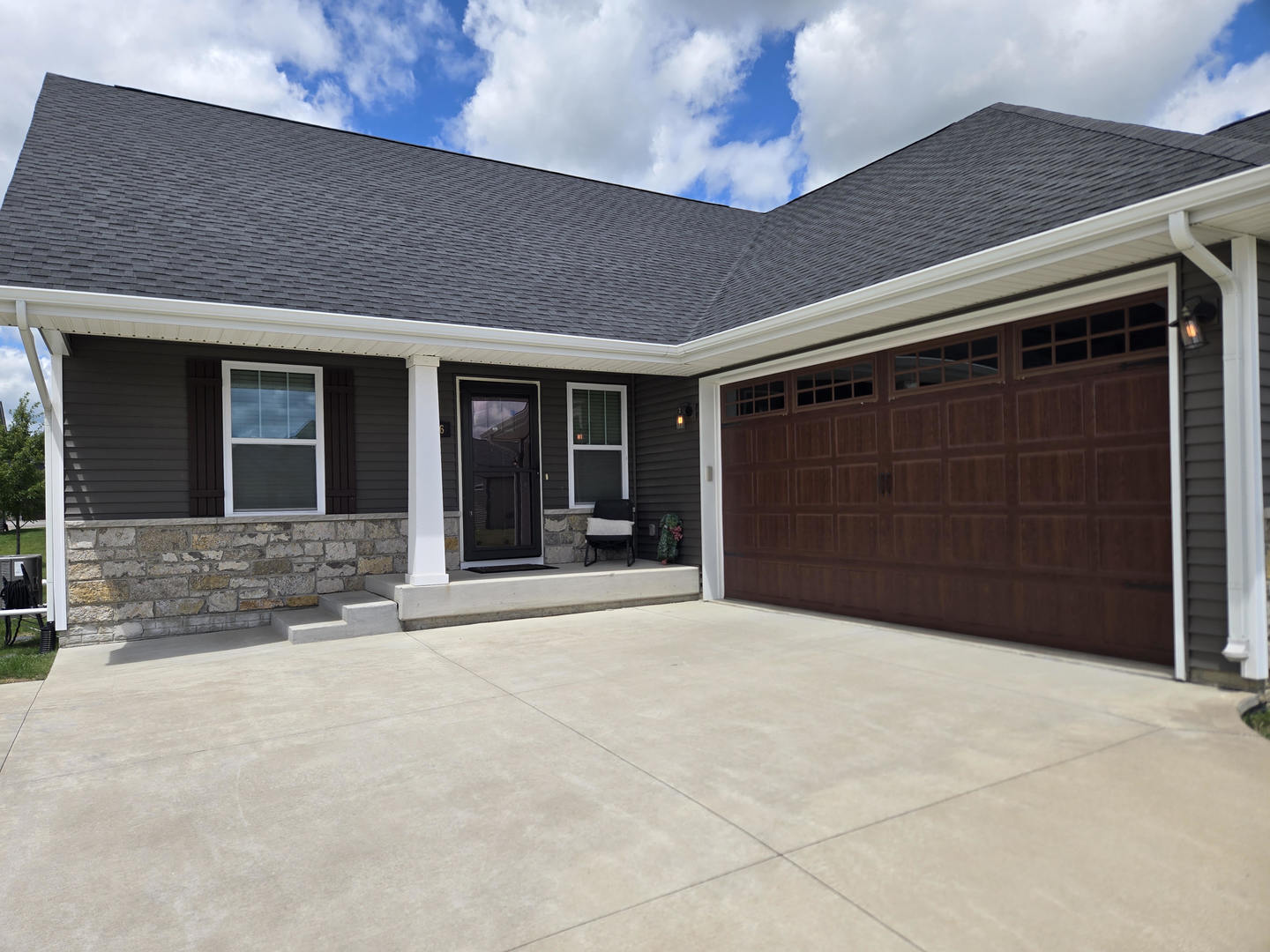 3016 Charissas Place Property Photo 3