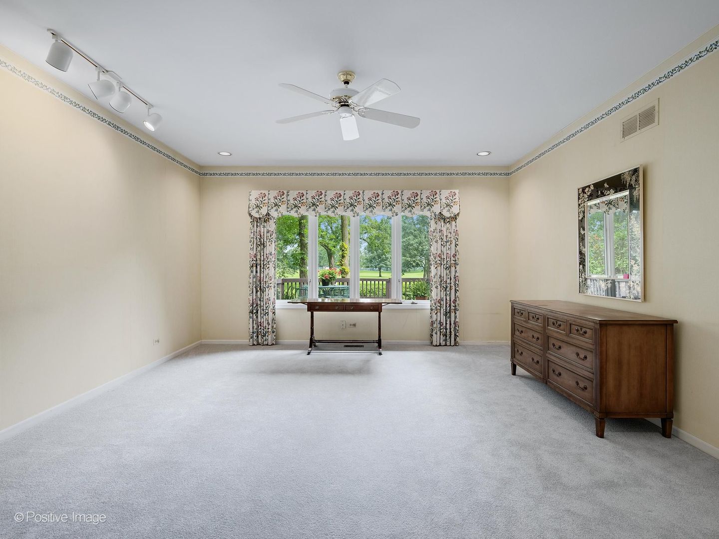 68 Godair Drive Property Photo 15